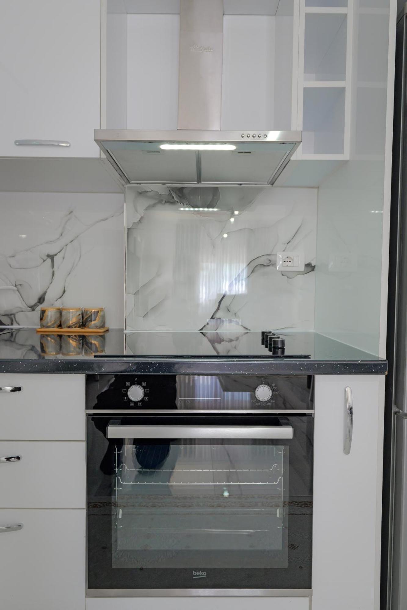 Aldisen Apartment Sarande Exterior photo